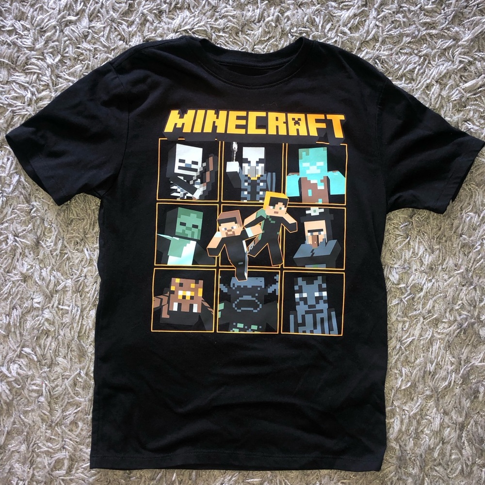 Minecraft Halloween Shirt, Size L, New Without Tags